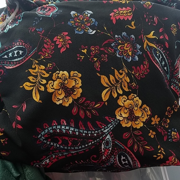 Black Paisley Knotted Blouse - Picture 3 of 3